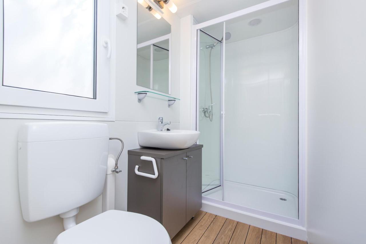 Albatross Mobile Homes On Solaris Camping Fkk-Naturist Porec Exterior photo